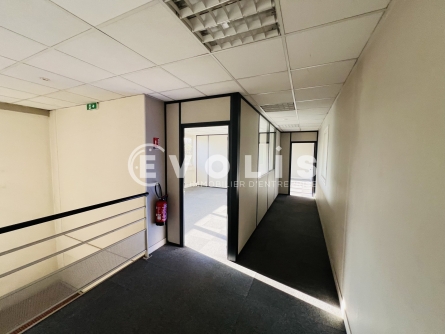 Photo 4 – location bureaux	SAINT THIBAULT DES VIGNES (77400)