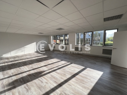 Photo 5 – location bureaux	SAINT THIBAULT DES VIGNES (77400)