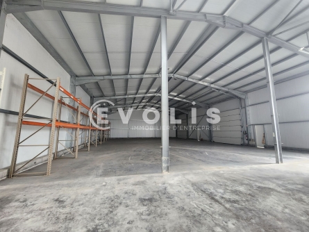 Photo 2 – location Entrepôts / activités	SAINT CHEF (38890)