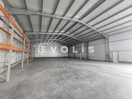 Photo 3 – location Entrepôts / activités	SAINT CHEF (38890)