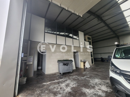 Photo 9 – location Entrepôts / activités	SAINT CHEF (38890)