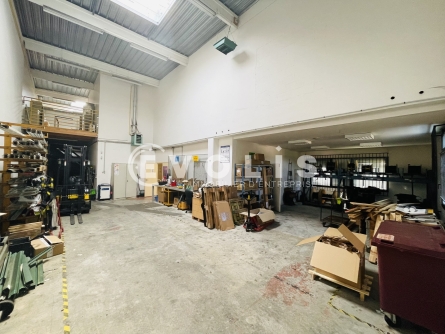 Photo 5 – location Entrepôts / activités	CHAMPS SUR MARNE (77420)