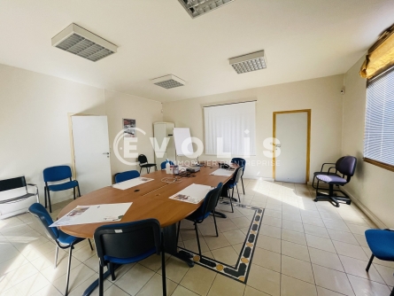 Photo 10 – location Entrepôts / activités	CHAMPS SUR MARNE (77420)