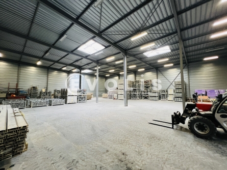 Photo 2 – location Entrepôts / activités	CHELLES (77500)