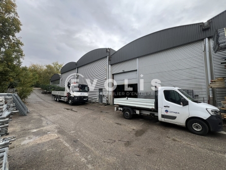 Photo 4 – location Entrepôts / activités	SAINT PRIEST (69800)