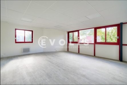 Photo 7 – location Entrepôts / activités	BONDOUFLE (91070)