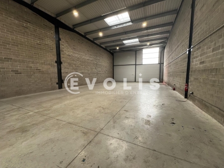Photo 3 – location Entrepôts / activités	SAINT MICHEL SUR ORGE (91240)