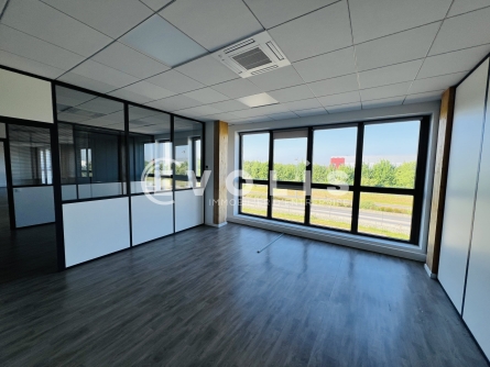 Photo 15 – location Entrepôts / activités	BRIE COMTE ROBERT (77170)