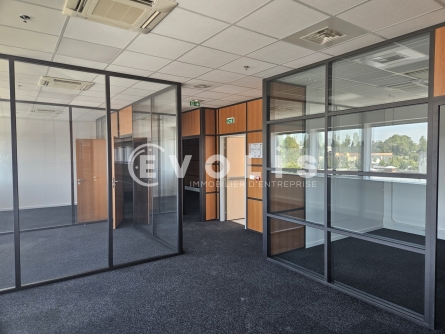 Photo 12 – location Entrepôts / activités	LES ULIS (91940)