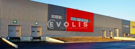 Photo 2 – location Entrepôts / activités	LOUVRES (95380)