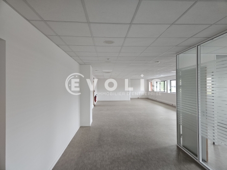 Photo 9 – location Entrepôts / activités	PALAISEAU (91120)