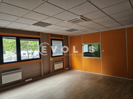 Photo 8 – location Entrepôts / activités	BONDOUFLE (91070)