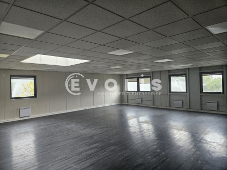 Photo 12 – location Entrepôts / activités	BONDOUFLE (91070)