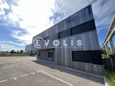 Photo 3 – location Entrepôts / activités	LA BOISSE (01120)