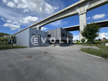 Photo 1 – location Entrepôts / activités	LA BOISSE (01120)