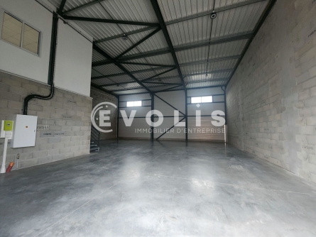 Photo 3 – location Entrepôts / activités	CHASSIEU (69680)