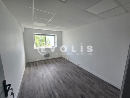 Photo 4 – location Entrepôts / activités	LISSES (91090)