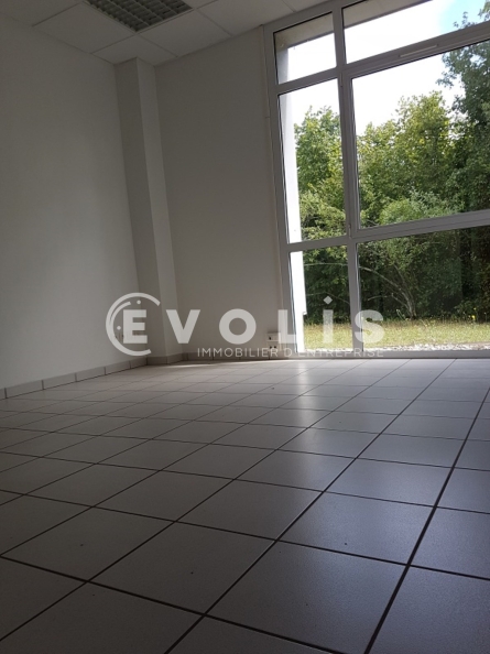 Photo 12 – location bureaux	BLYES (01150)