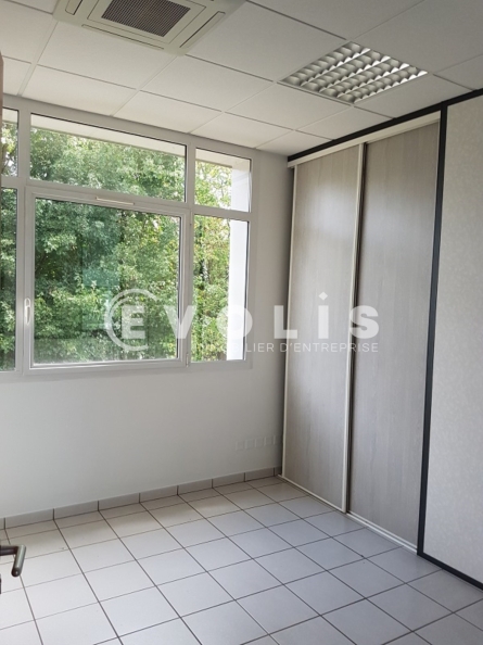 Photo 13 – location bureaux	BLYES (01150)