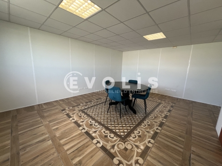 Photo 8 – location Entrepôts / activités	VENISSIEUX (69200)
