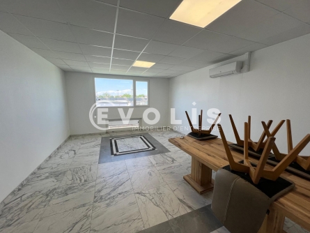 Photo 3 – location Entrepôts / activités	VENISSIEUX (69200)
