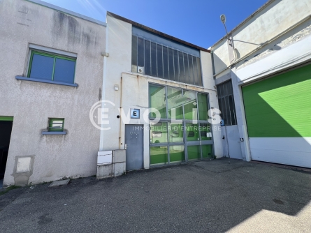 Photo 1 – location Entrepôts / activités	VENISSIEUX (69200)