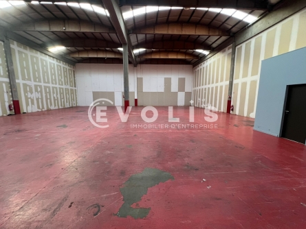 Photo 3 – location Entrepôts / activités	SAINT PRIEST (69800)