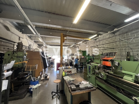 Photo 11 – location Entrepôts / activités	BLYES (01150)