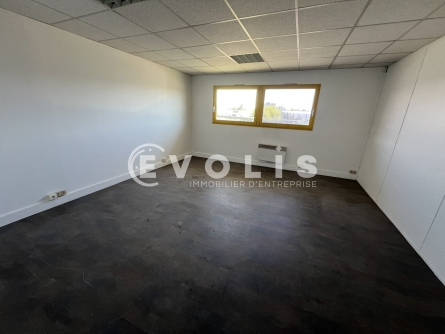 Photo 13 – location Entrepôts / activités	VAULX EN VELIN (69120)