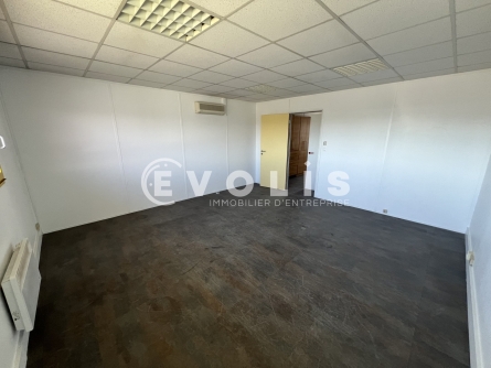 Photo 15 – location Entrepôts / activités	VAULX EN VELIN (69120)