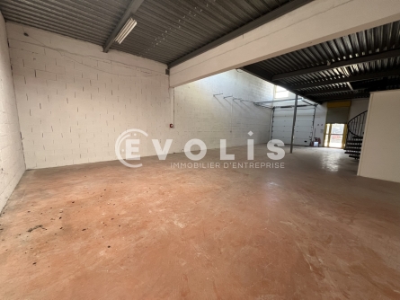 Photo 7 – location Entrepôts / activités	VAULX EN VELIN (69120)
