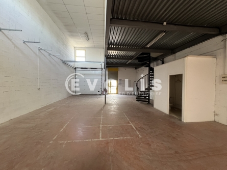 Photo 8 – location Entrepôts / activités	VAULX EN VELIN (69120)