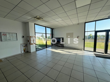 Photo 5 – vente Entrepôts / activités	ST PRIEST (69800)