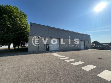 Photo 10 – vente Entrepôts / activités	ST PRIEST (69800)
