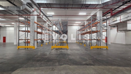 Photo 9 – location Entrepôts / activités	PARIS (75013)