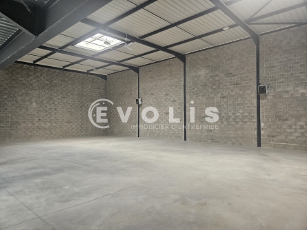 Photo 4 – vente Entrepôts / activités	MAROLLES EN HUREPOIX (91630)