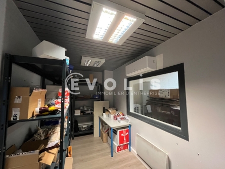 Photo 10 – location Entrepôts / activités	DECINES CHARPIEU (69150)