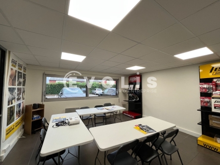 Photo 15 – location Entrepôts / activités	DECINES CHARPIEU (69150)