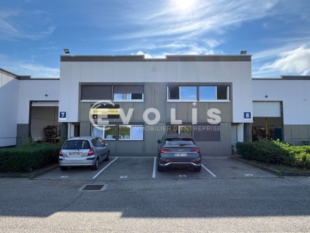 Photo 3 – location Entrepôts / activités	DECINES CHARPIEU (69150)