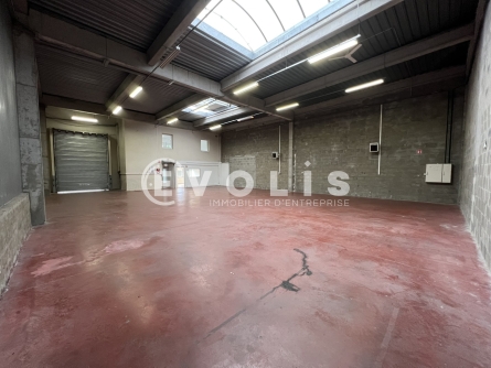 Photo 10 – location Entrepôts / activités	SAINT PRIEST (69800)