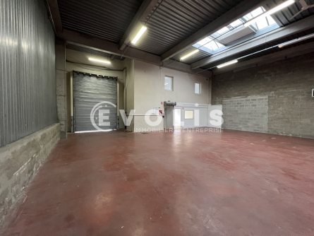Photo 11 – location Entrepôts / activités	SAINT PRIEST (69800)