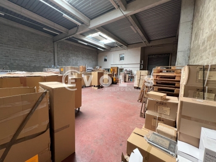 Photo 5 – location Entrepôts / activités	SAINT PRIEST (69800)