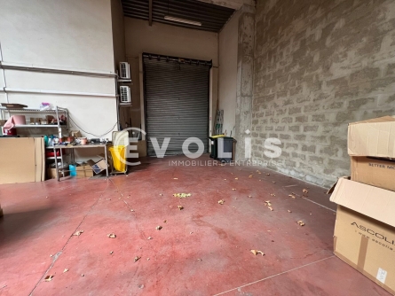 Photo 7 – location Entrepôts / activités	SAINT PRIEST (69800)