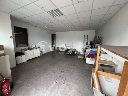 Photo 9 – vente Entrepôts / activités	SAINT PRIEST (69800)