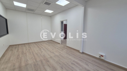 Photo 13 – location Entrepôts / activités	BUSSY SAINT GEORGES (77600)