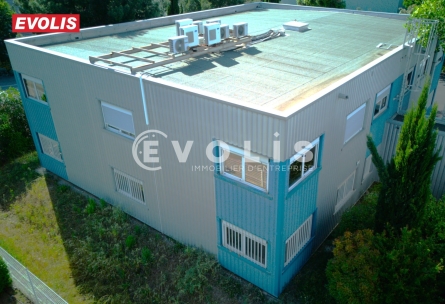 Photo 1 – location Entrepôts / activités	GALLARGUES LE MONTUEUX (30660)