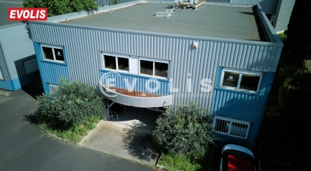 Photo 2 – location Entrepôts / activités	GALLARGUES LE MONTUEUX (30660)