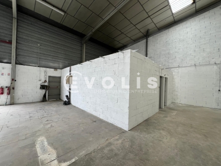 Photo 6 – location Entrepôts / activités	CHASSIEU (69680)