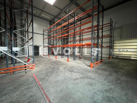Photo 3 – location Entrepôts / activités	NEUVILLE SUR SAONE (69250)