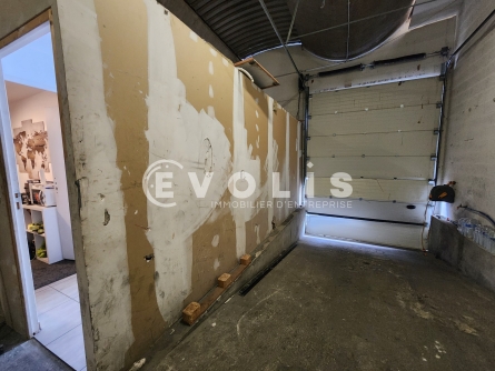 Photo 11 – location Entrepôts / activités	SAINT PRIEST (69800)